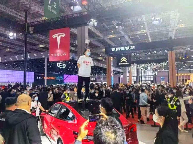 爆料！特斯拉車(chē)漆品控差 生產(chǎn)變身“地獄”